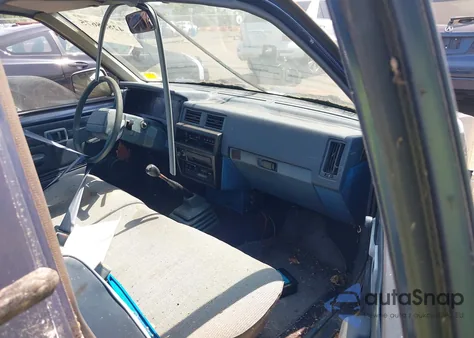 1988 Nissan D21 Short Bed из США, поврежденный, VIN 1N6ND11SXJC386438